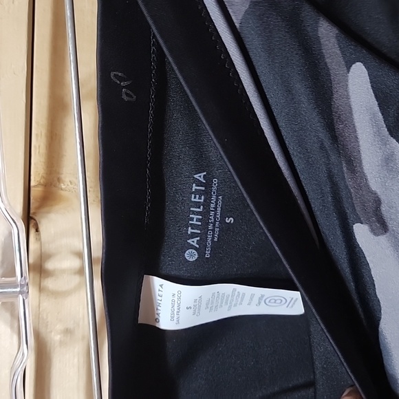 Athleta Camo Freestyle Bikini SIZE Small NWT - Picture 7 of 10